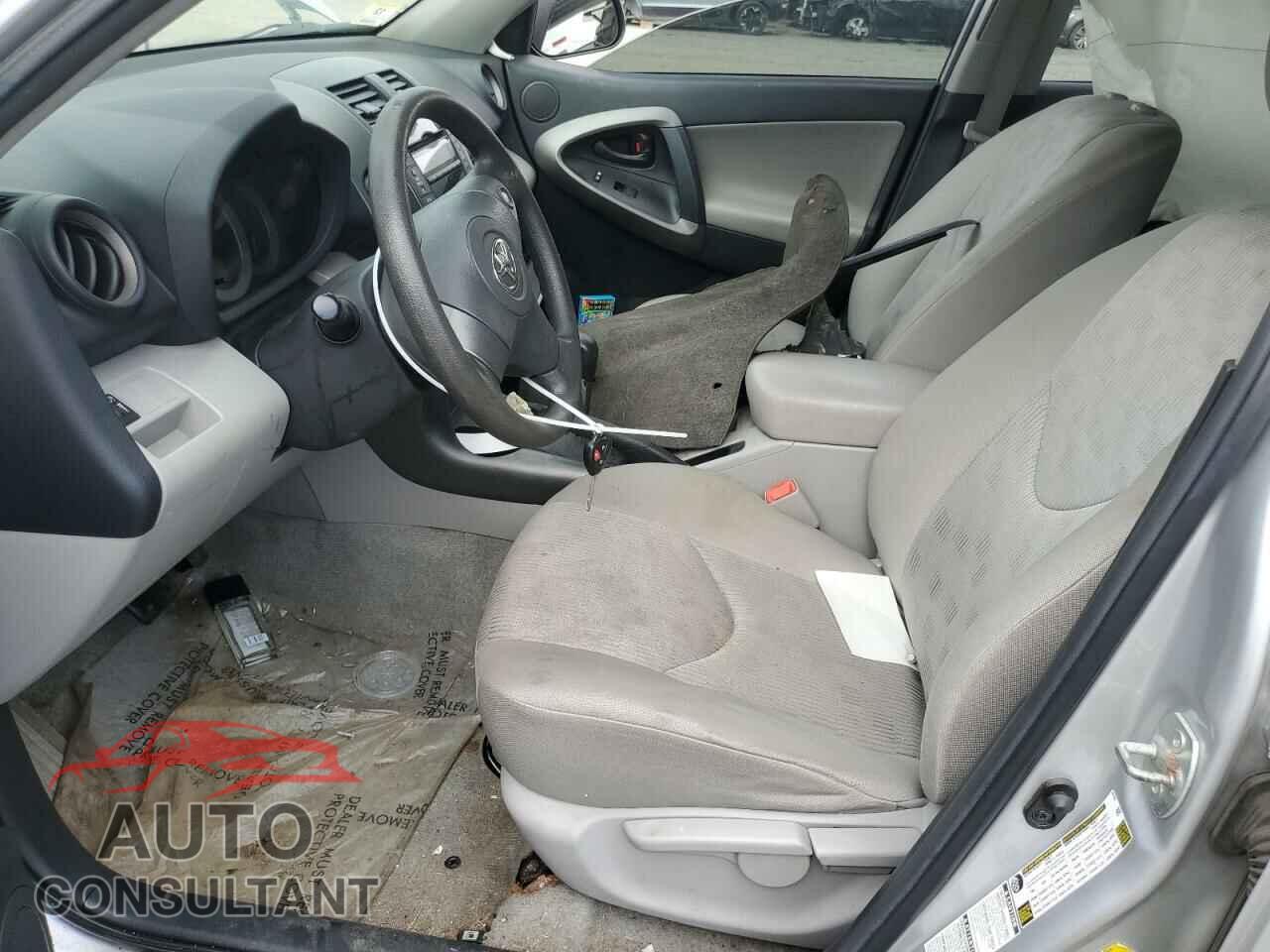 TOYOTA RAV4 2009 - 2T3BF33V59W008121