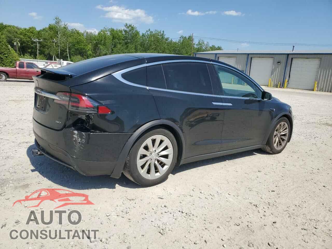 TESLA MODEL X 2018 - 5YJXCAE29JF113406
