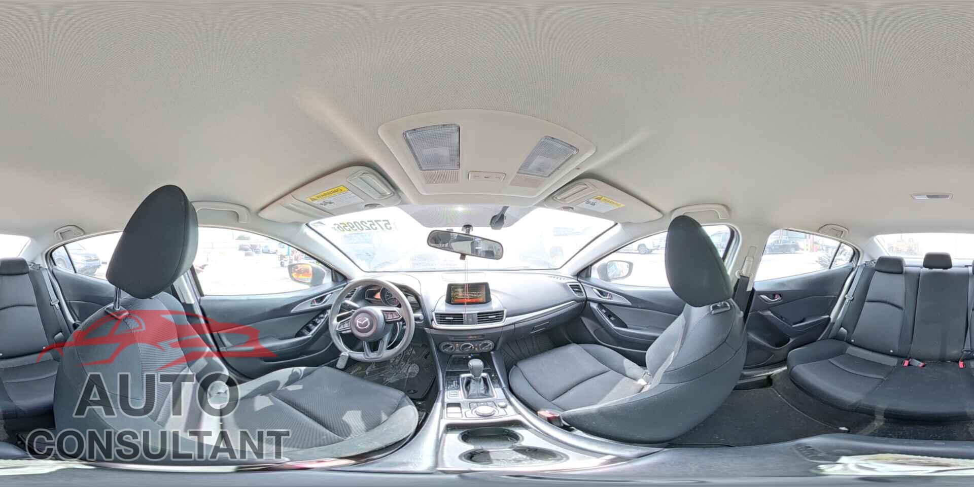 MAZDA 3 2017 - 3MZBN1U76HM132158