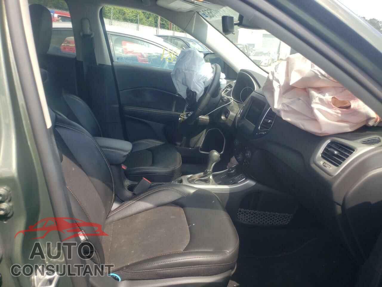 JEEP COMPASS 2020 - 3C4NJDBB9LT204585