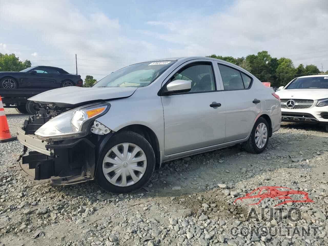 NISSAN VERSA 2019 - 3N1CN7AP5KL813040