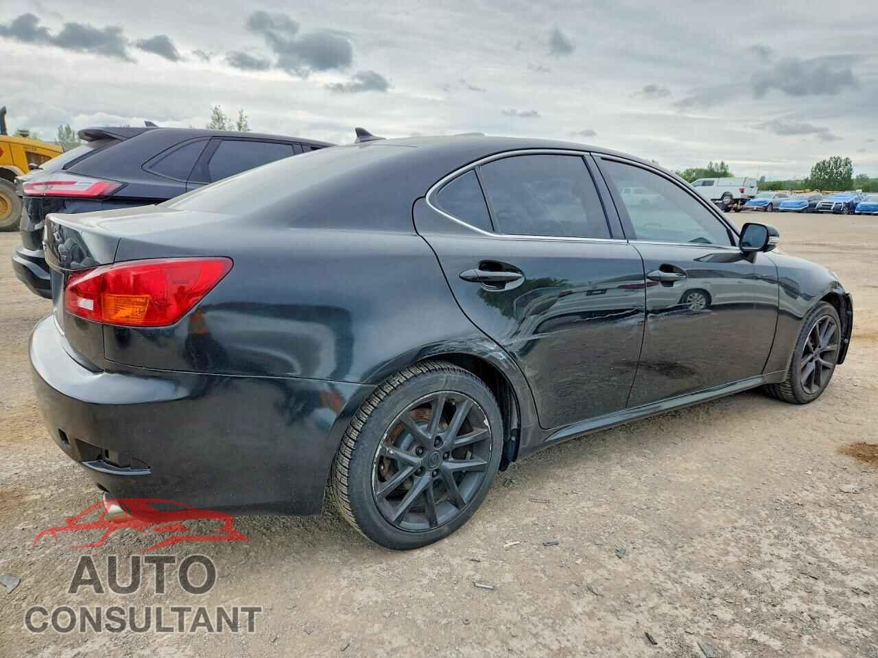 LEXUS IS 2011 - JTHBF5C23B2101279