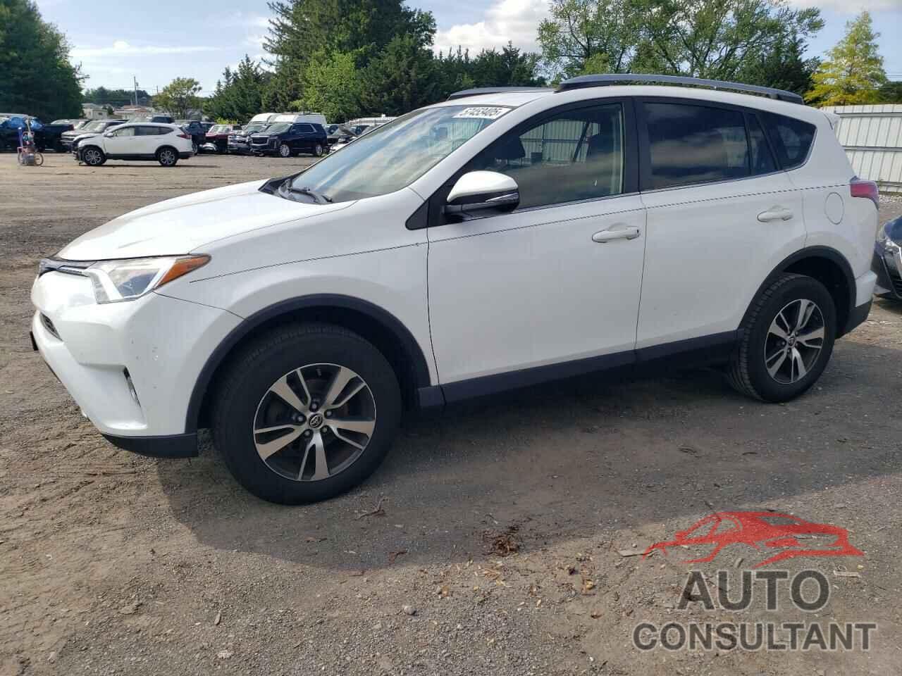 TOYOTA RAV4 2017 - JTMRFREV6HD203168