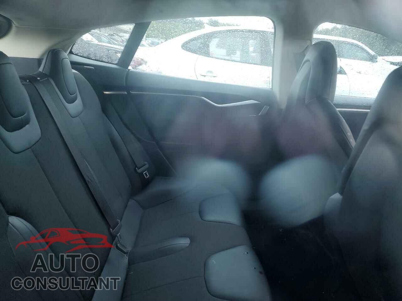 TESLA MODEL S 2013 - 5YJSA1CN8DFP10029