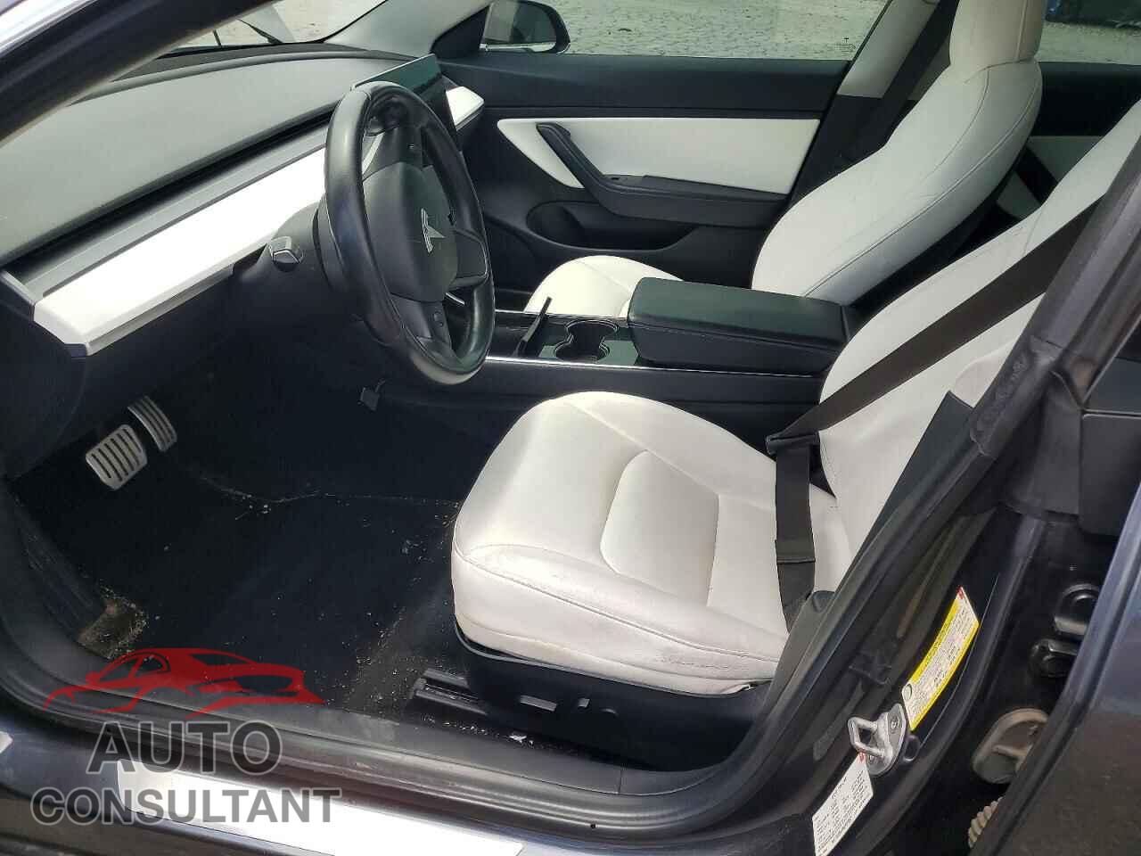 TESLA MODEL 3 2018 - 5YJ3E1EB4JF079321
