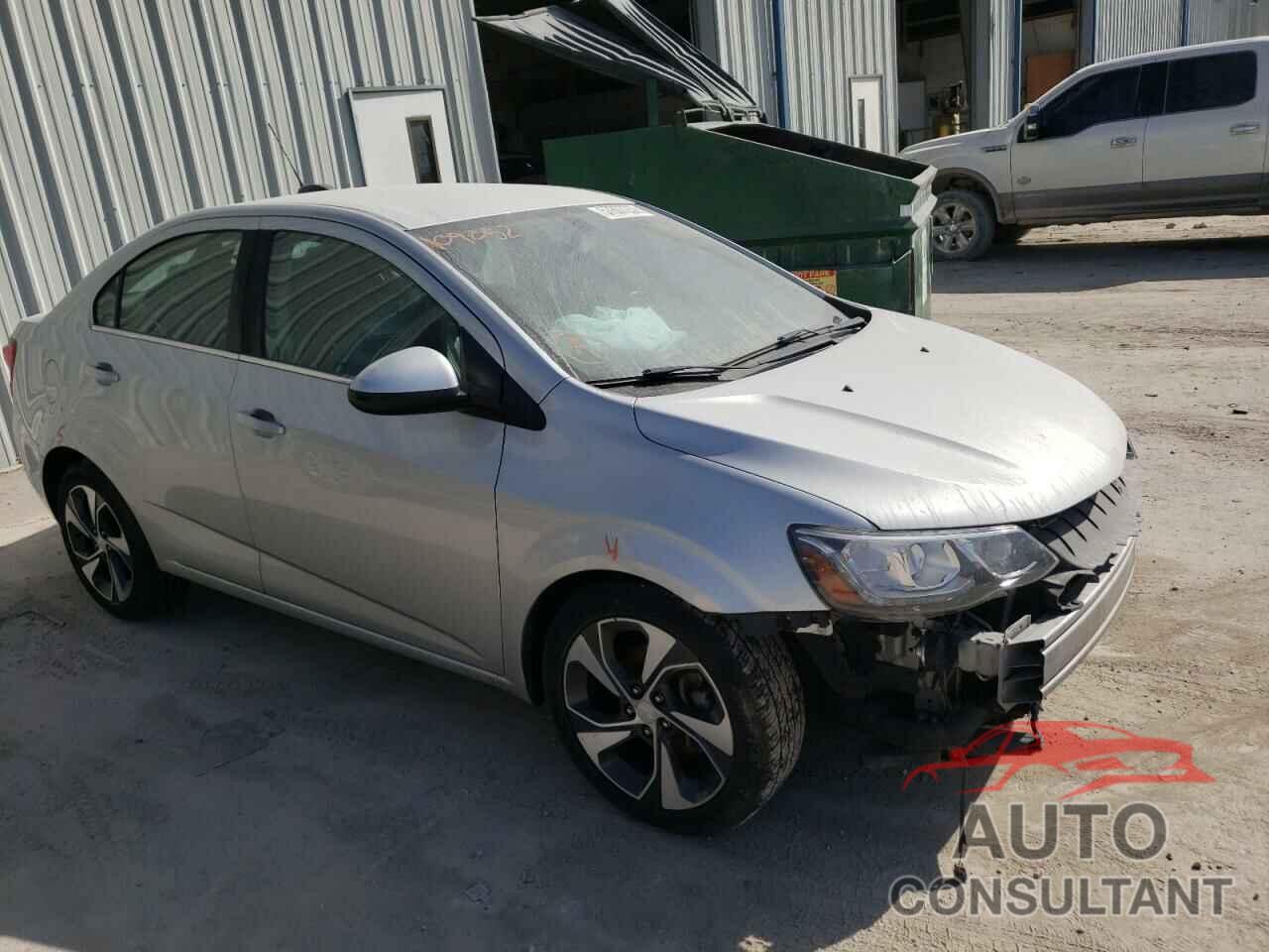 CHEVROLET SONIC 2017 - 1G1JF5SB9H4109052