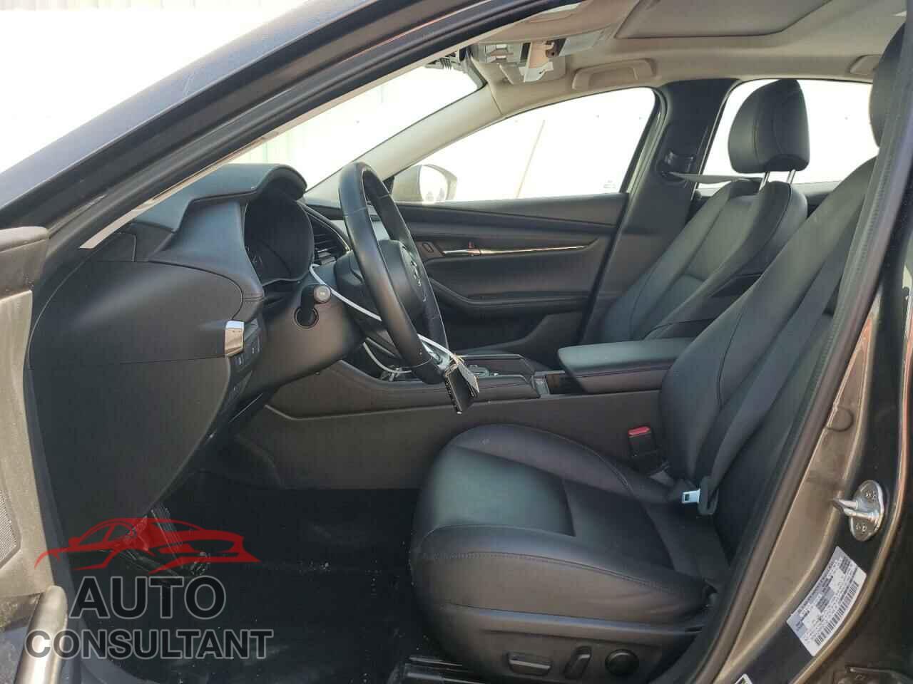 MAZDA 3 2023 - 3MZBPACM8PM361196
