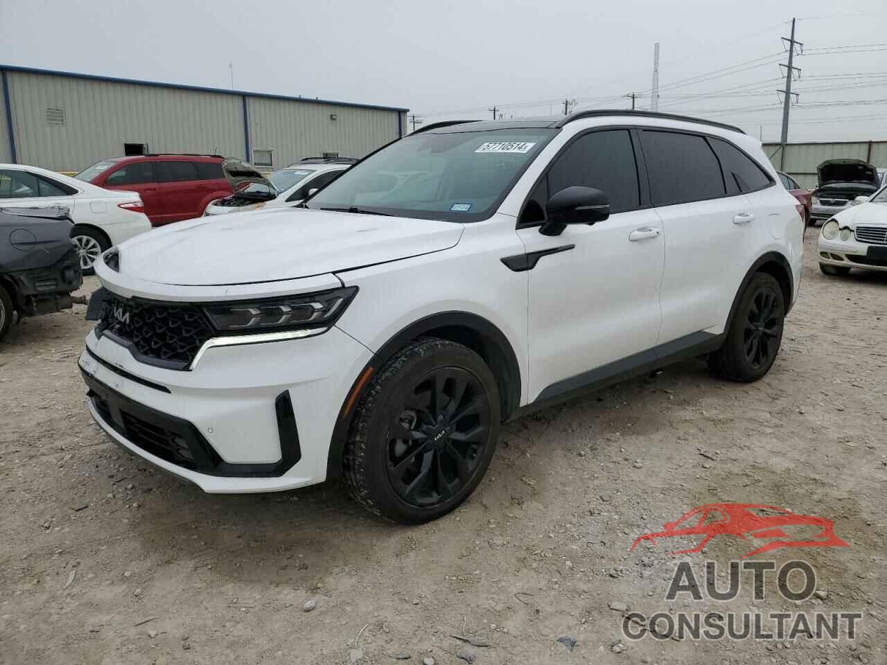 KIA SORENTO 2022 - 5XYRK4LF9NG133558
