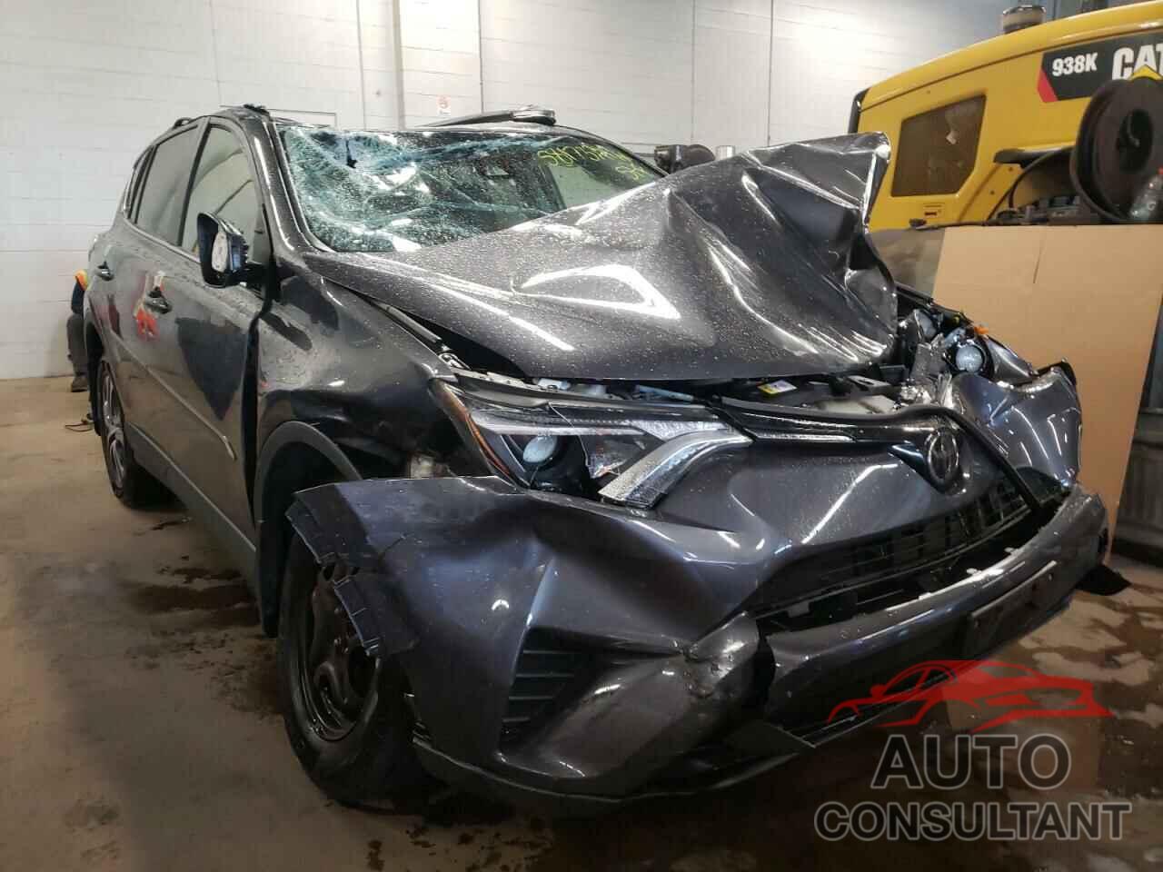 TOYOTA RAV4 2017 - JTMBFREV3HJ153297
