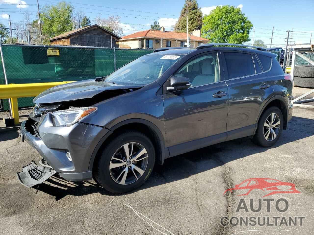 TOYOTA RAV4 2017 - JTMRFREV8HD221560