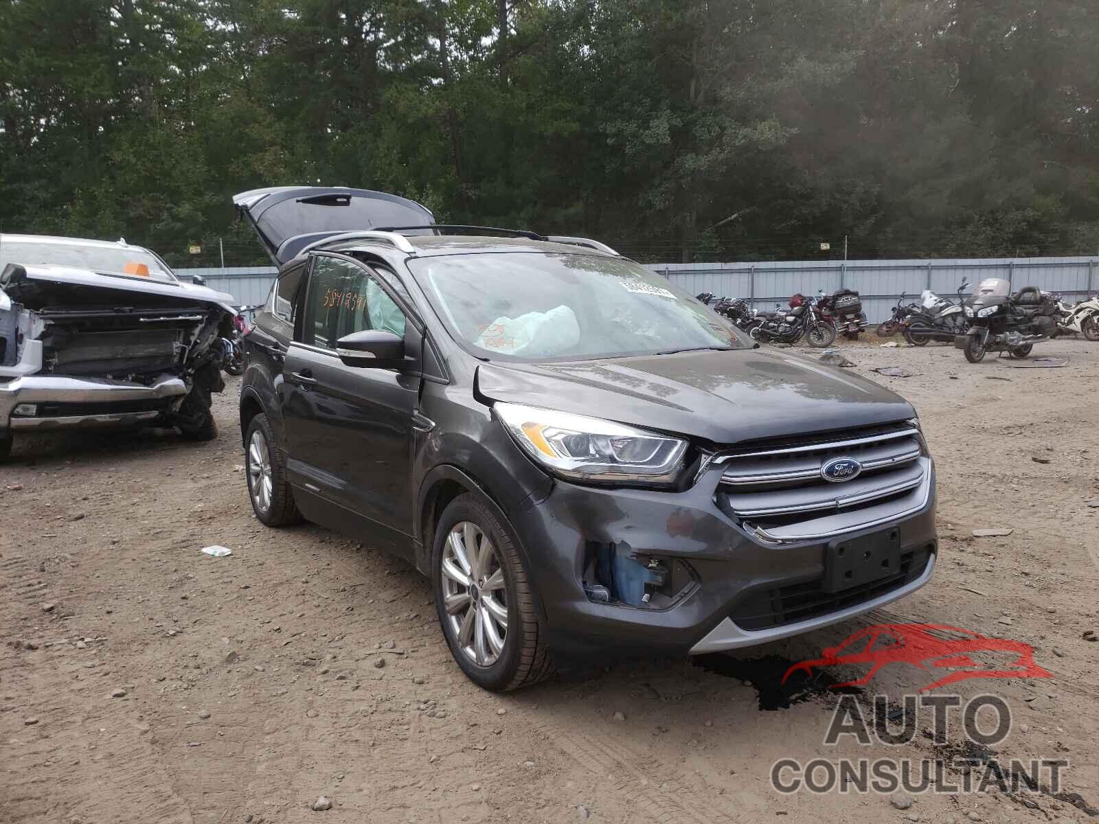 FORD ESCAPE 2017 - 1FMCU0JD9HUB19152