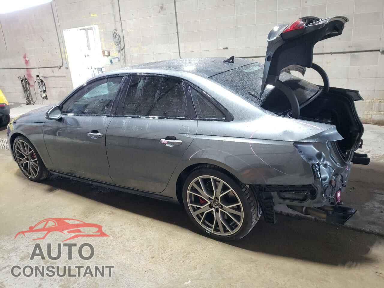 AUDI S4/RS4 2023 - WAUB4AF44PA043139