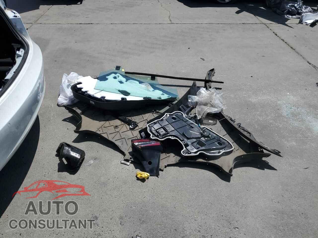 TESLA MODEL 3 2022 - 5YJ3E1EB3NF260030