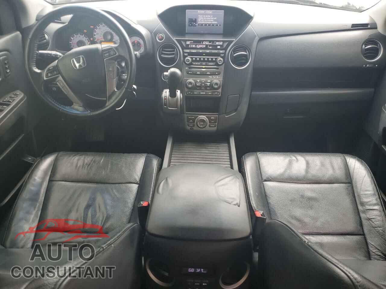 HONDA PILOT 2012 - 5FNYF4H9XCB010309