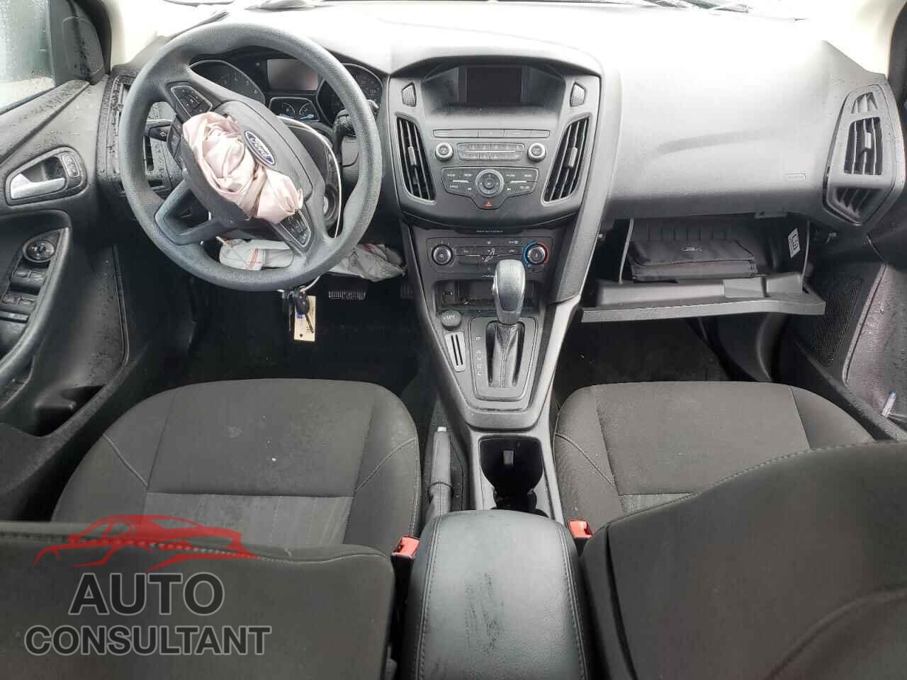 FORD FOCUS 2018 - 1FADP3K22JL234420
