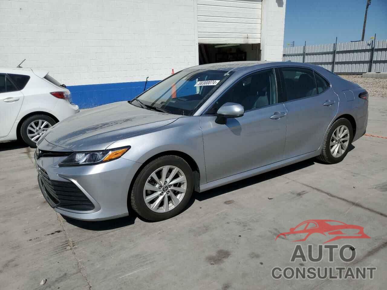 TOYOTA CAMRY 2021 - 4T1C11AK6MU530936