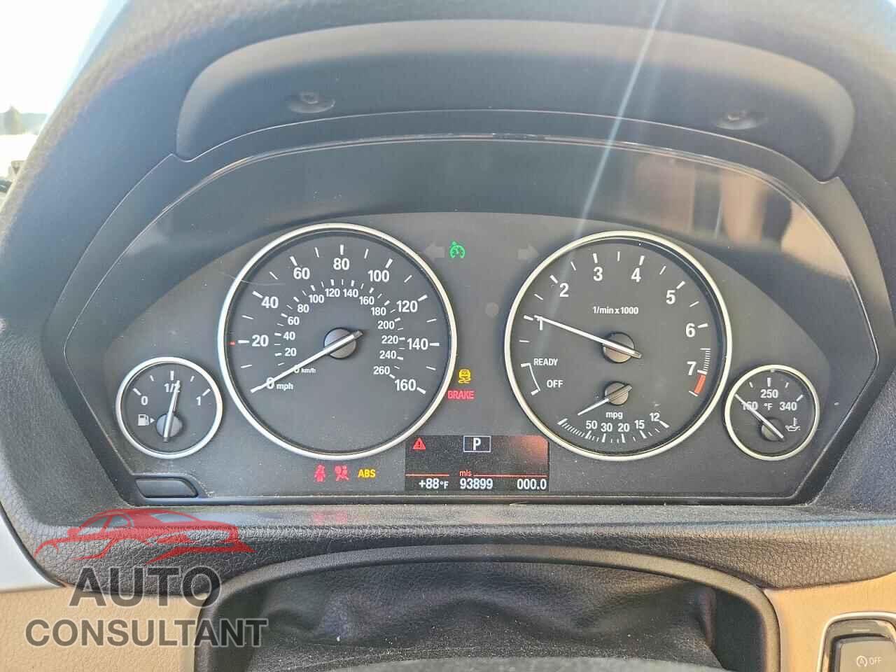 BMW 3 SERIES 2012 - WBA3C1C5XCF433468