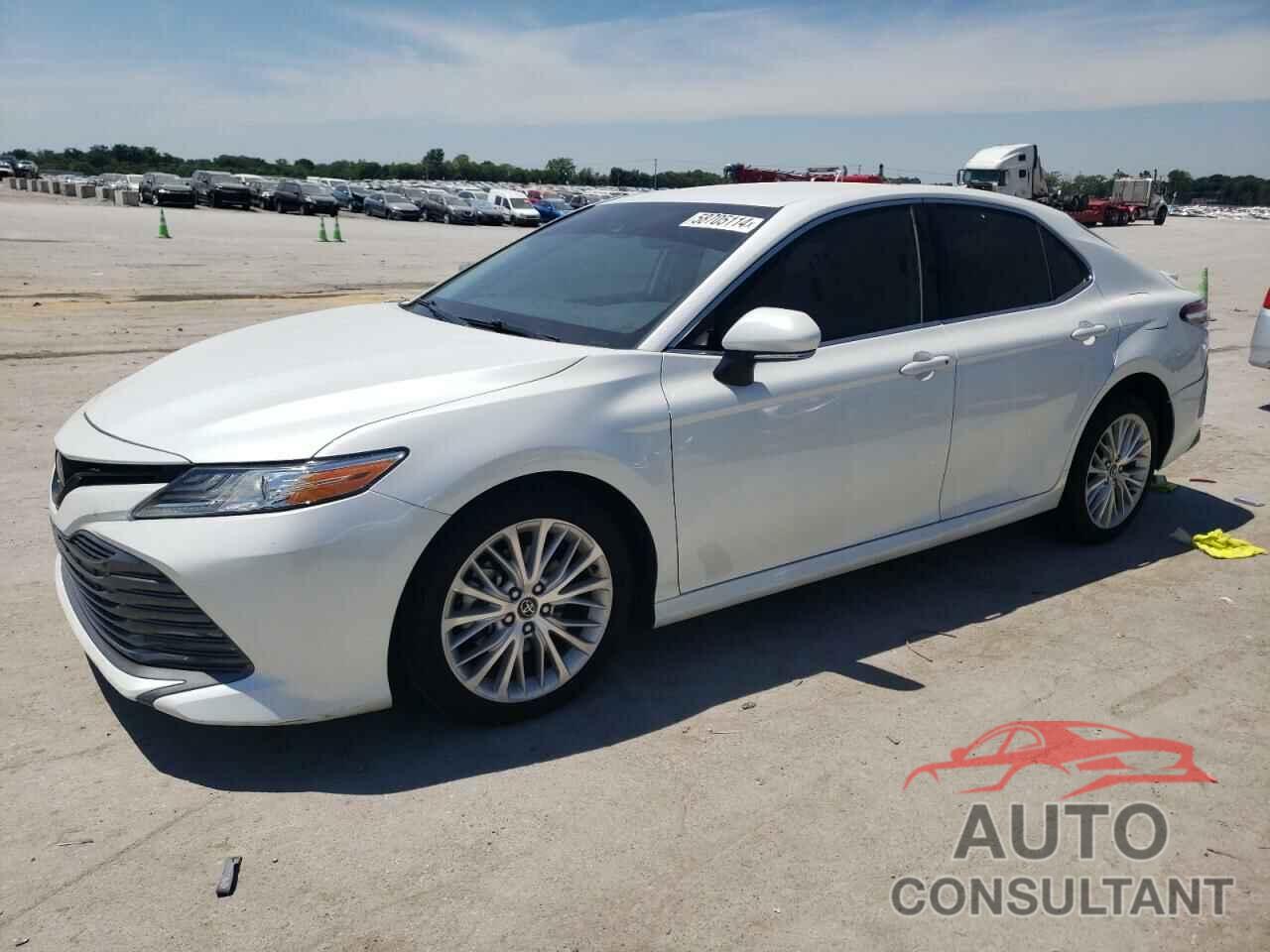 TOYOTA CAMRY 2020 - 4T1F11AK3LU935602