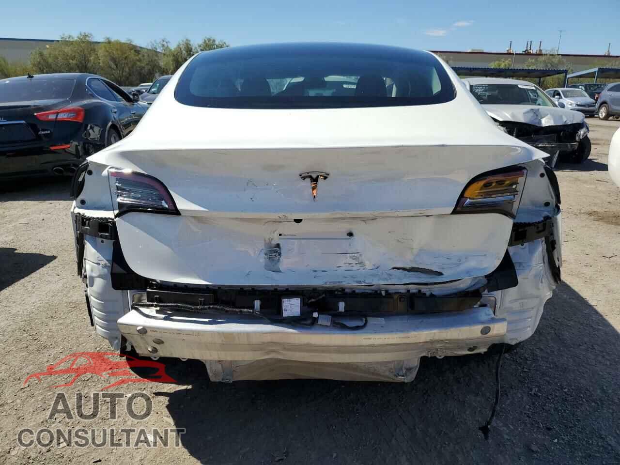 TESLA MODEL 3 2021 - 5YJ3E1EA5MF017115