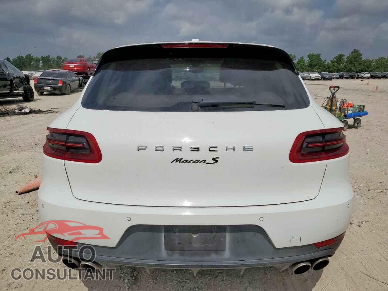 PORSCHE MACAN 2015 - WP1AB2A58FLB50612