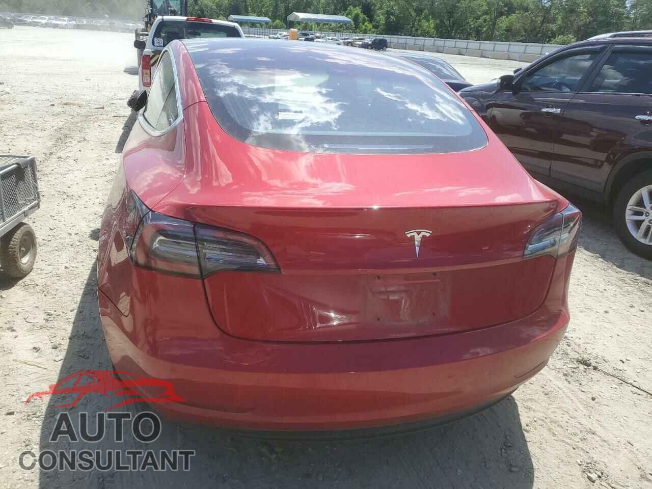 TESLA MODEL 3 2018 - 5YJ3E1EA7JF019251