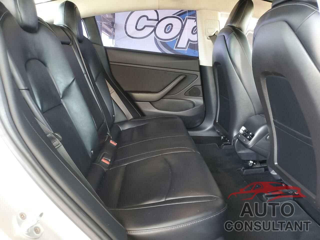 TESLA MODEL 3 2017 - 5YJ3E1EA6HF001351