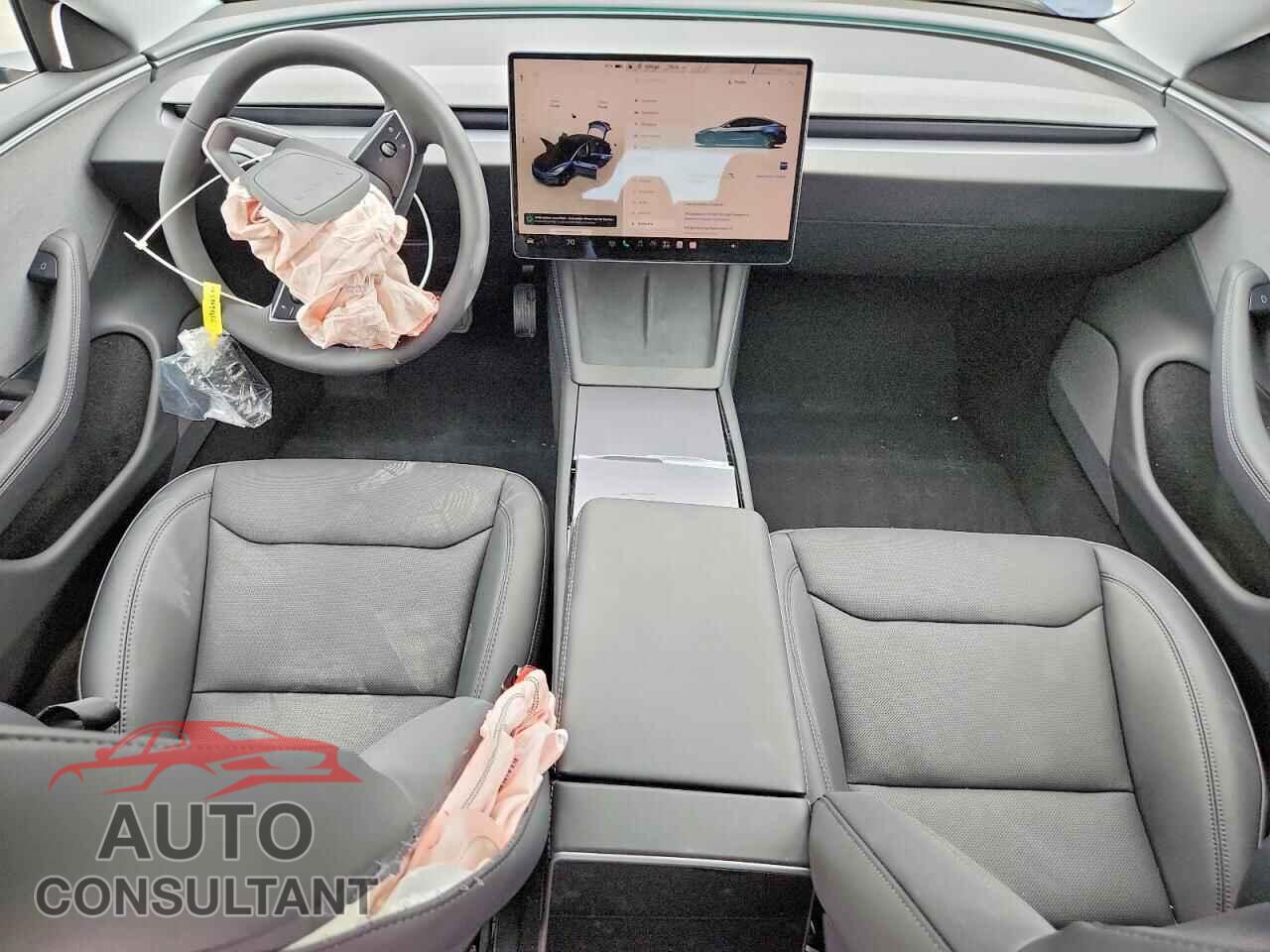 TESLA MODEL 3 2026 - 5YJ3E1EA2TF206707