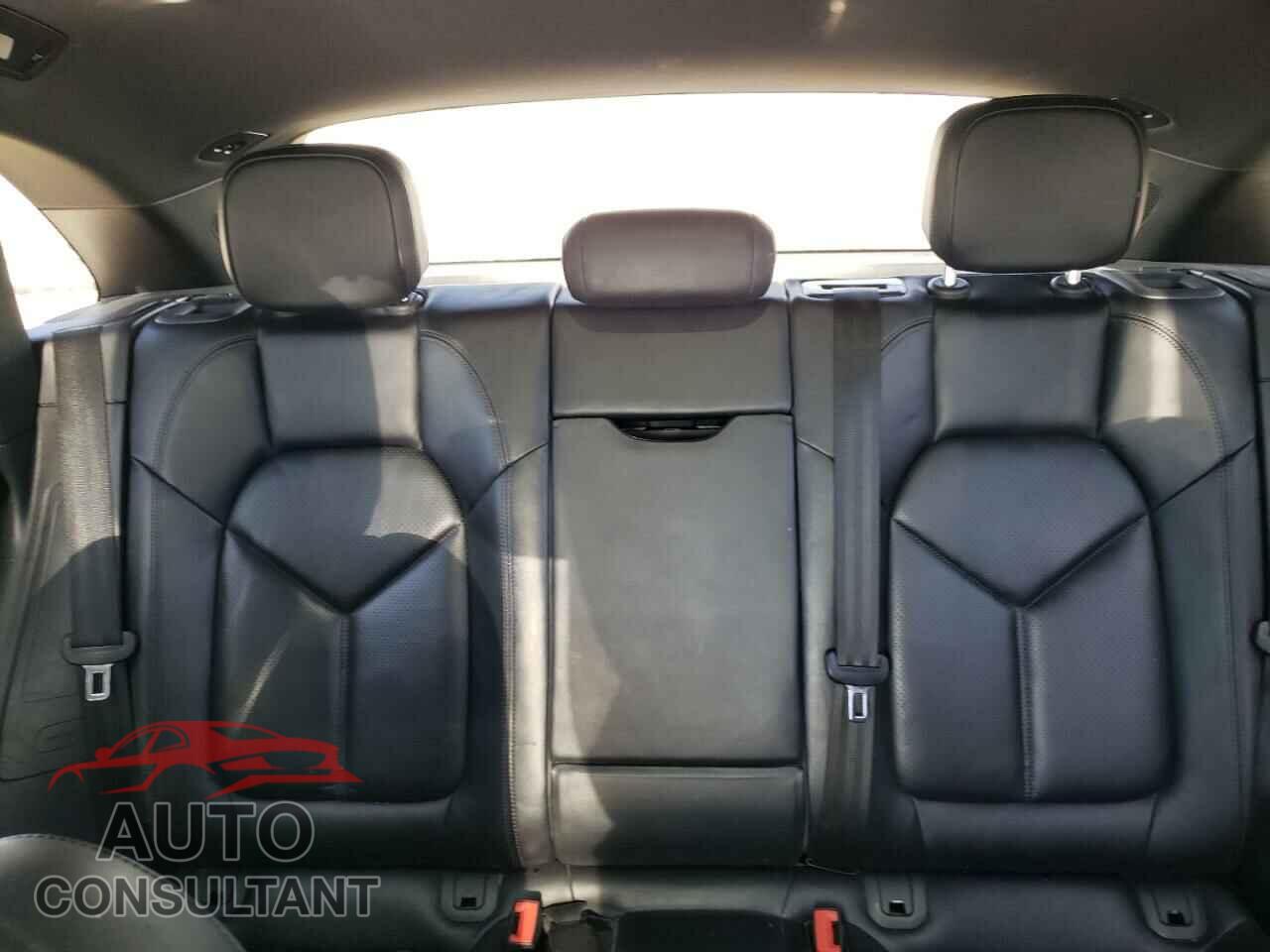 PORSCHE MACAN 2017 - WP1AA2A53HLB06782