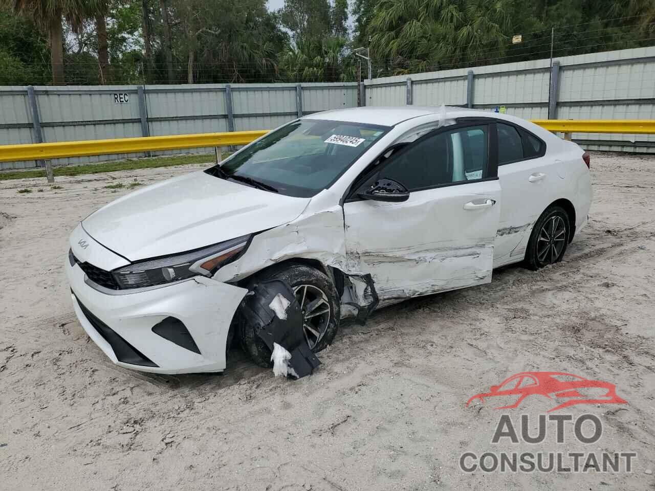 KIA FORTE 2023 - 3KPF24AD9PE556225