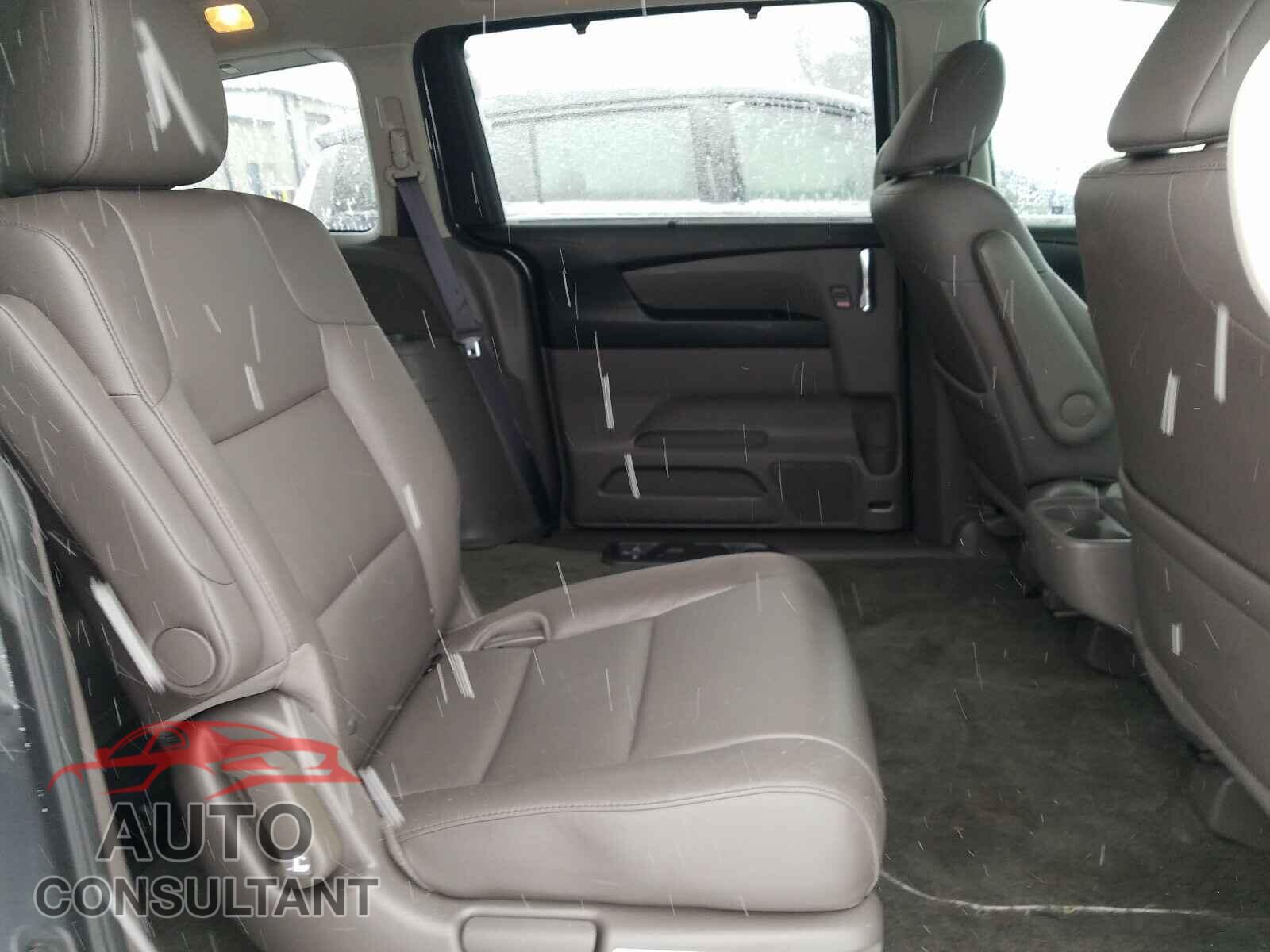 HONDA ODYSSEY 2017 - 5FNRL5H62HB003385