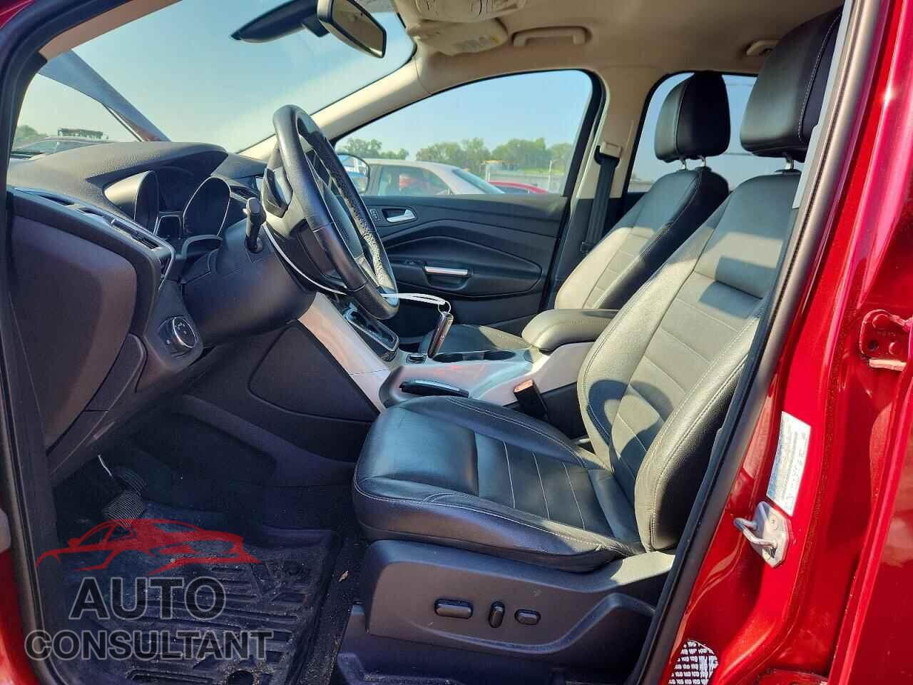FORD ESCAPE 2013 - 1FMCU9H94DUB64192
