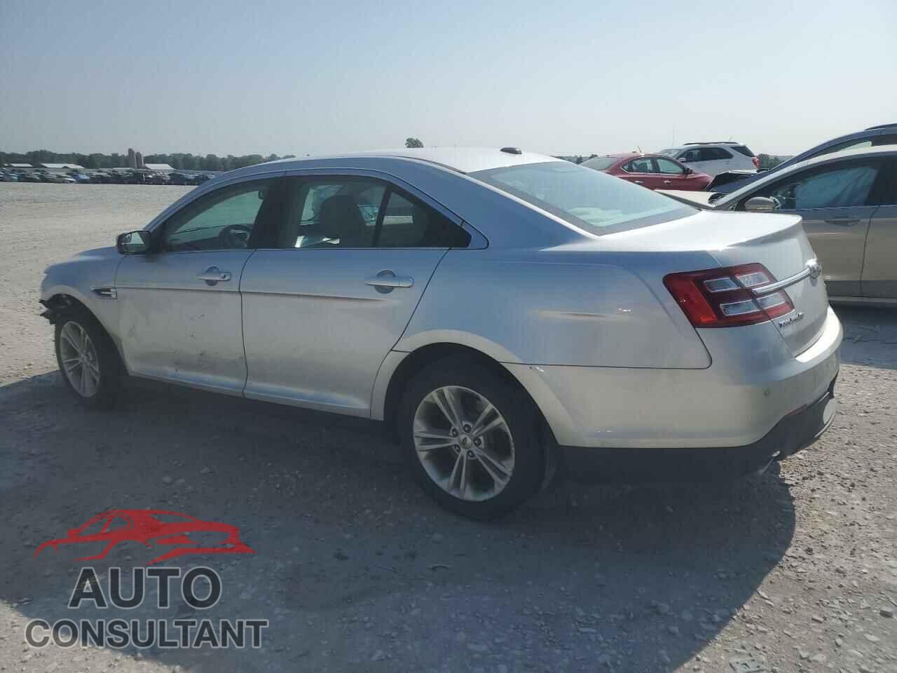 FORD TAURUS 2015 - 1FAHP2E80FG121013