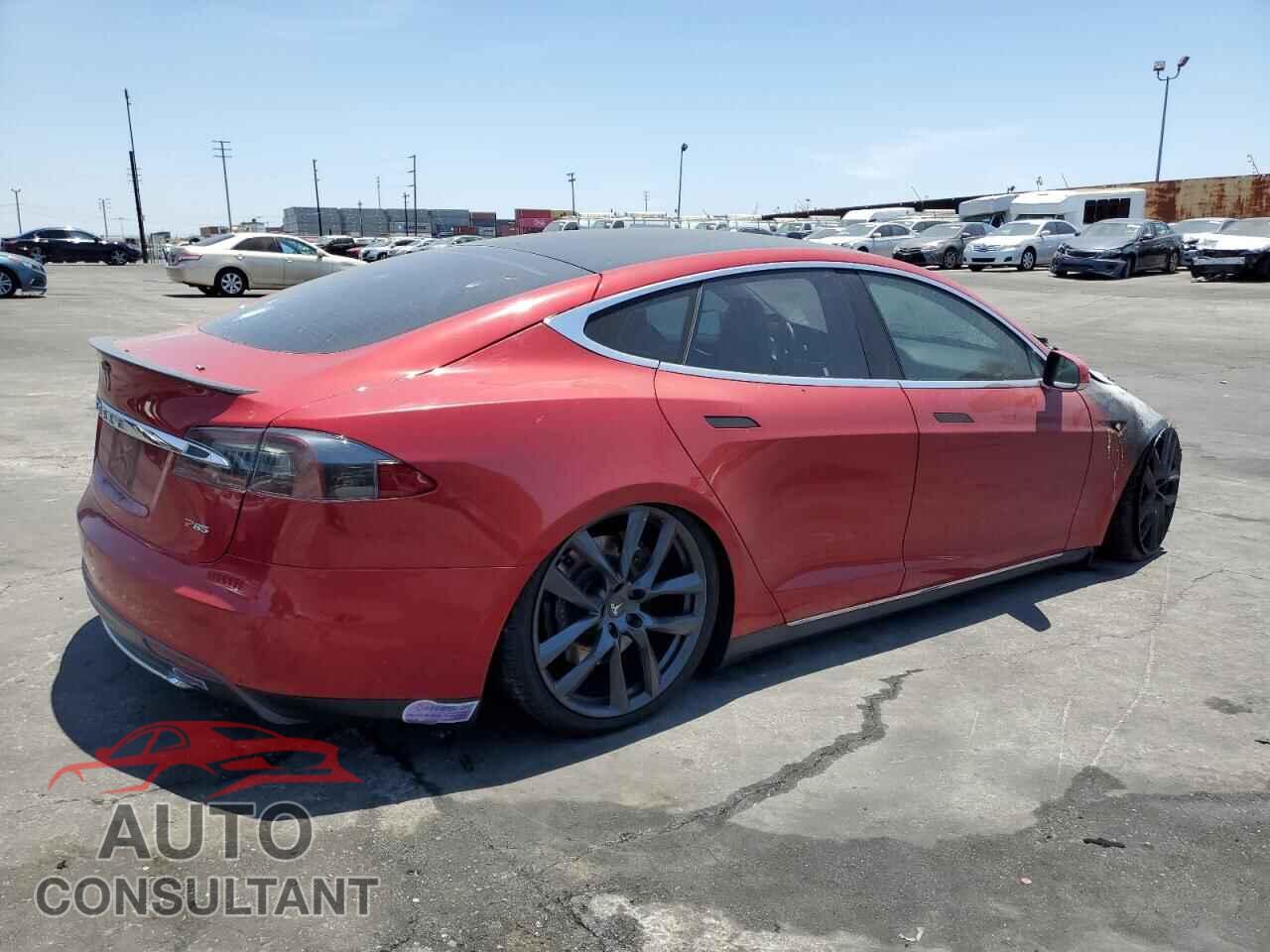 TESLA MODEL S 2013 - 5YJSA1CP6DFP10001