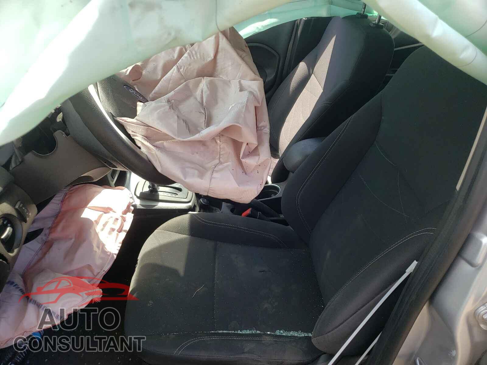 FORD FIESTA 2017 - 3FADP4EJ5HM136077