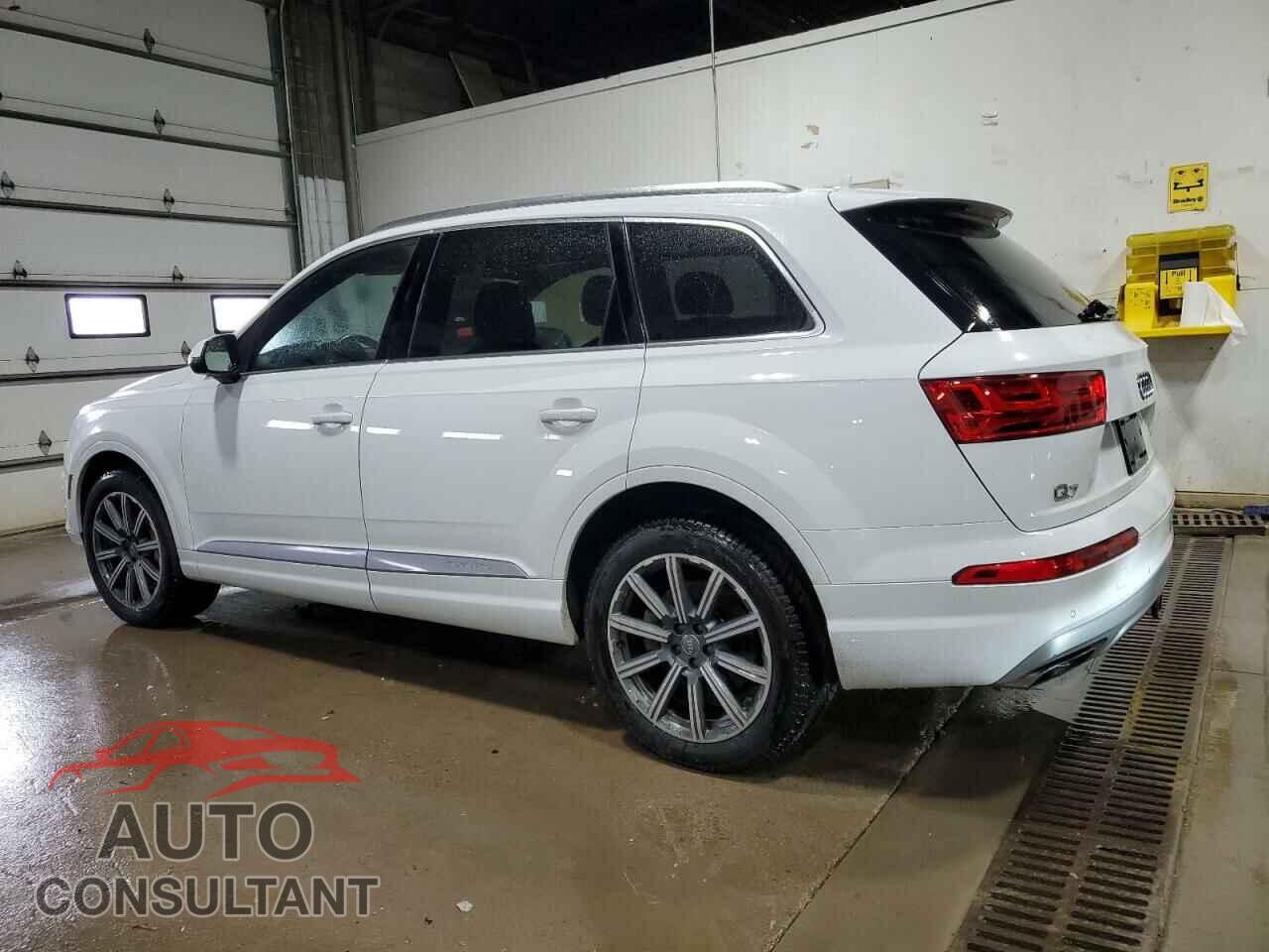 AUDI Q7 2017 - WA1VAAF75HD010180