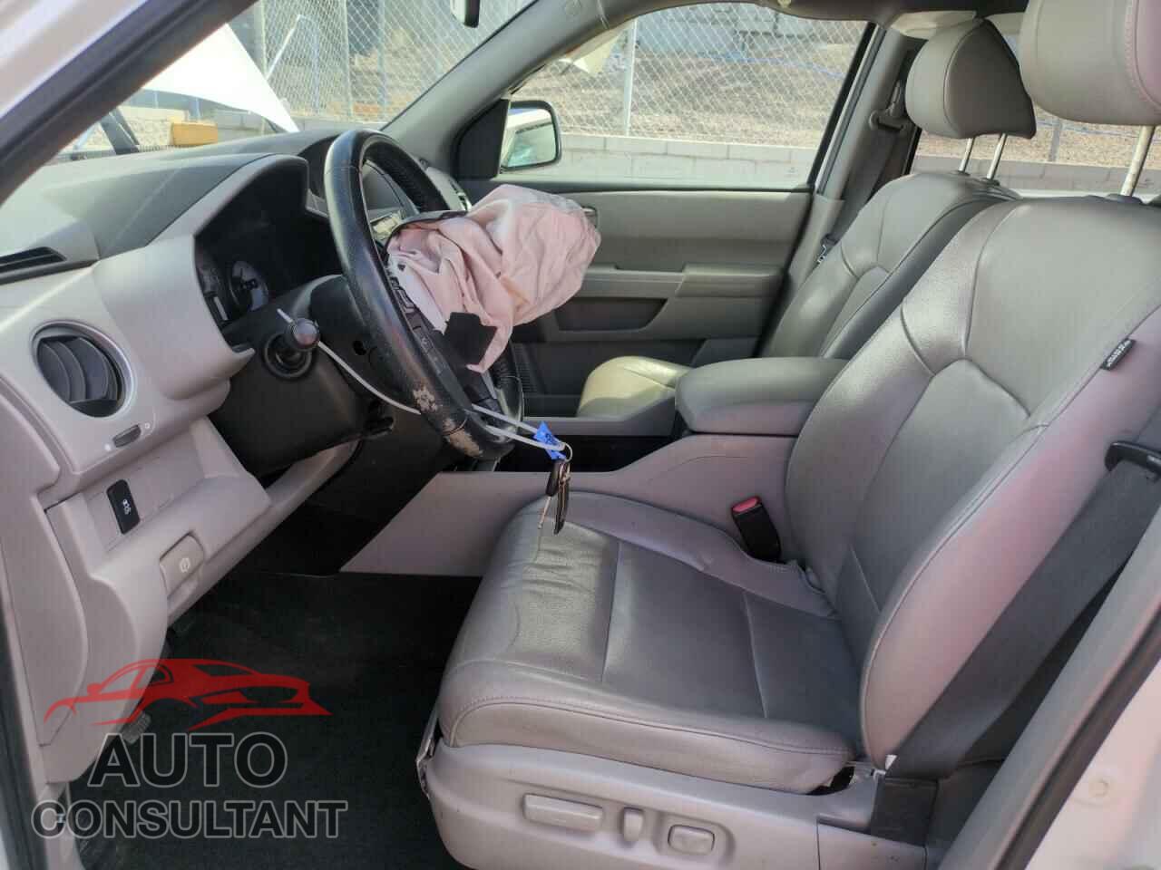 HONDA PILOT 2013 - 5FNYF4H58DB031108