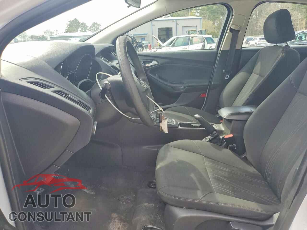 FORD FOCUS 2016 - 1FADP3F27GL367399