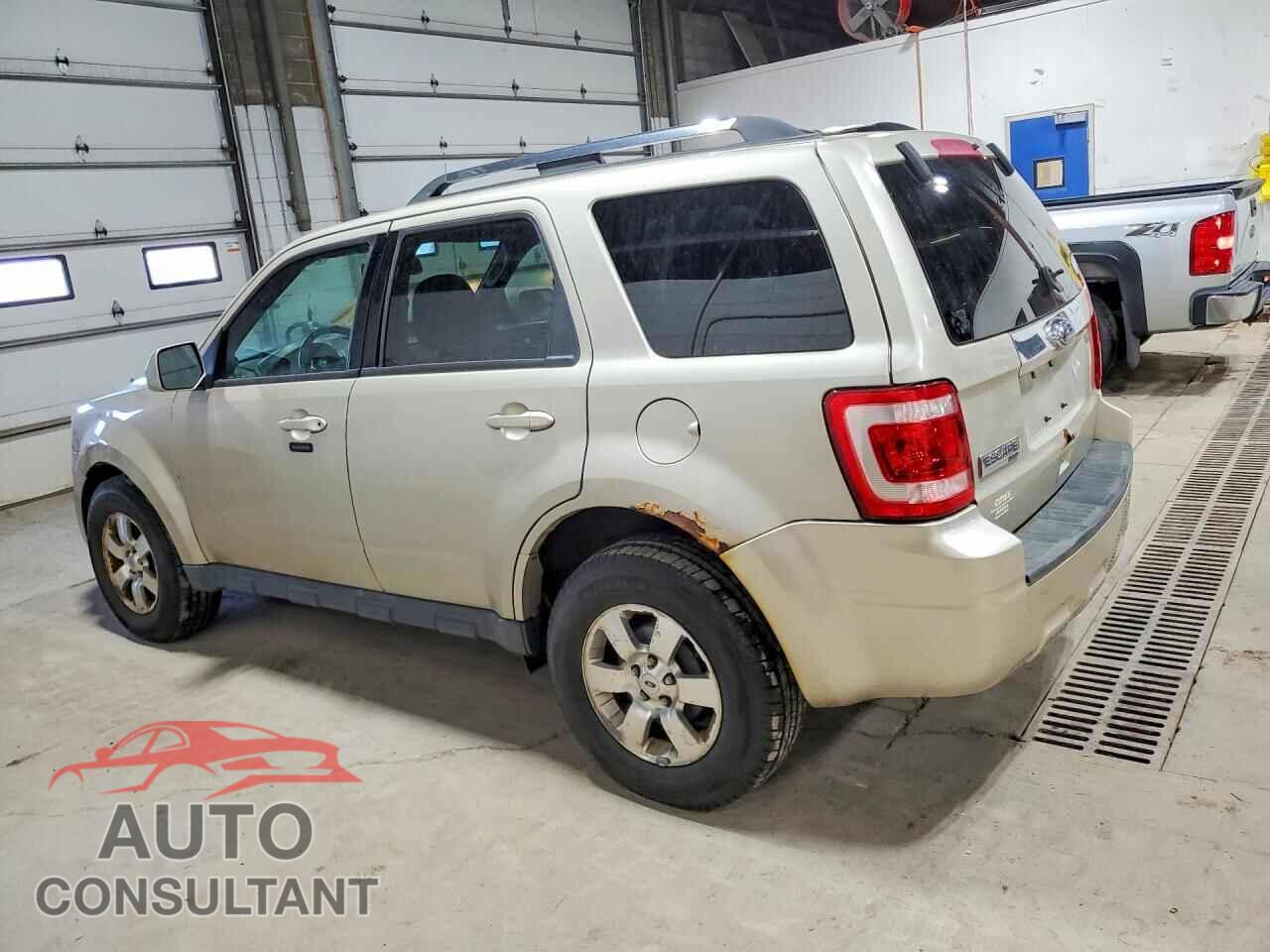 FORD ESCAPE 2011 - 1FMCU9E72BKC69308