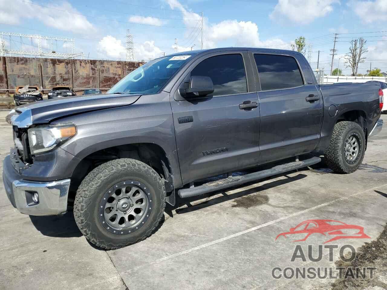 TOYOTA TUNDRA 2019 - 5TFDY5F1XKX858450