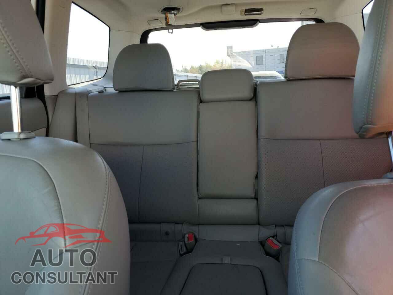 SUBARU FORESTER 2011 - JF2SHAEC5BH704789