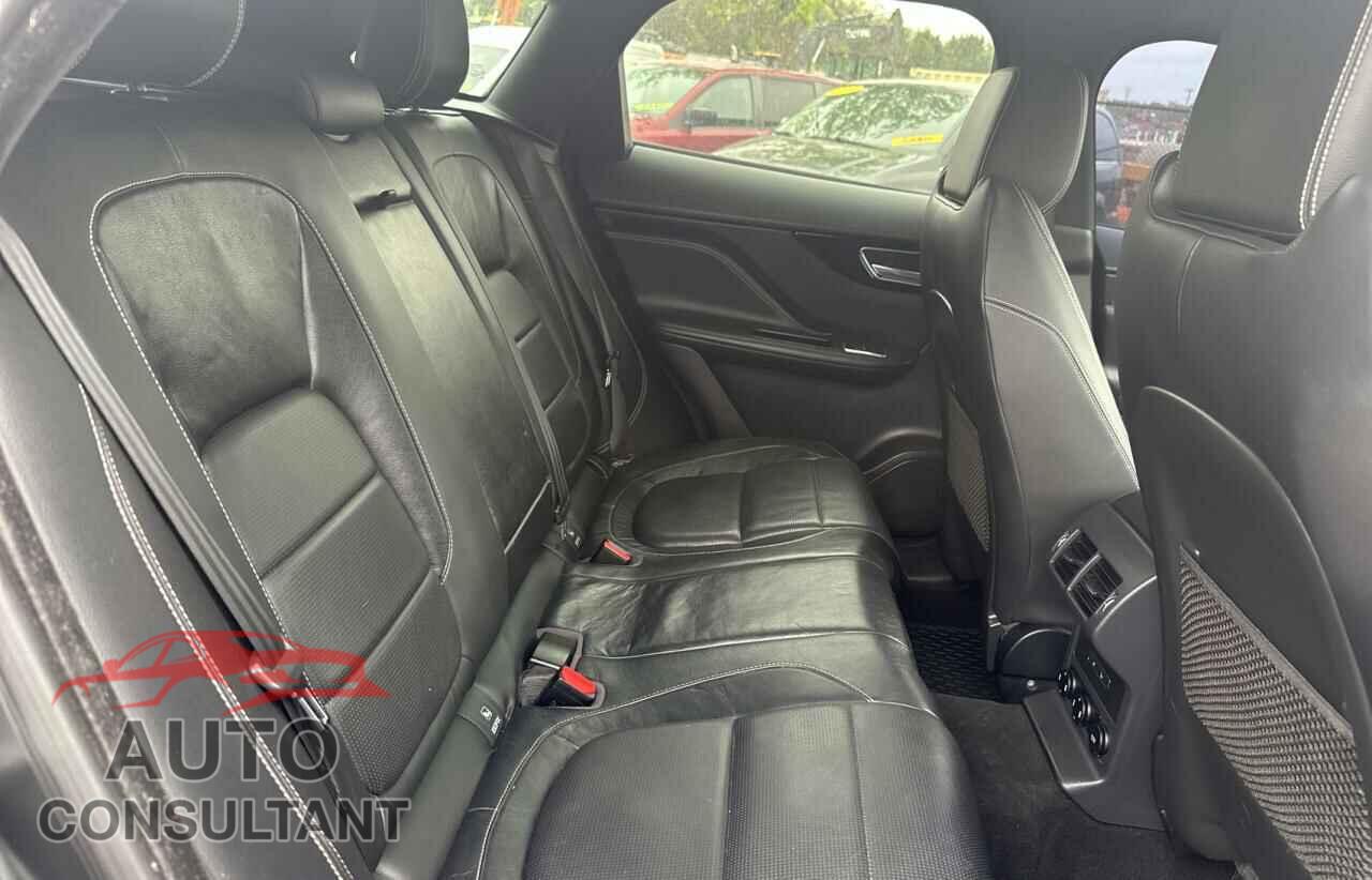 JAGUAR F-PACE 2017 - SADCM2BVXHA892046