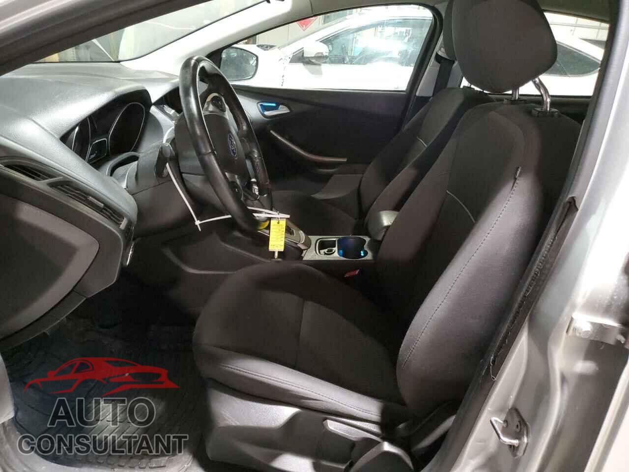 FORD FOCUS 2012 - 1FAHP3M28CL316475