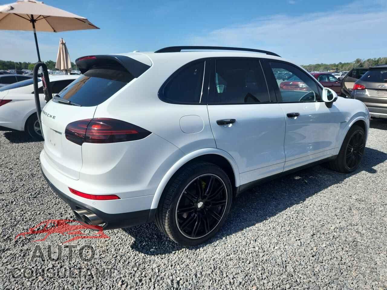 PORSCHE CAYENNE 2017 - WP1AE2A20HLA75758