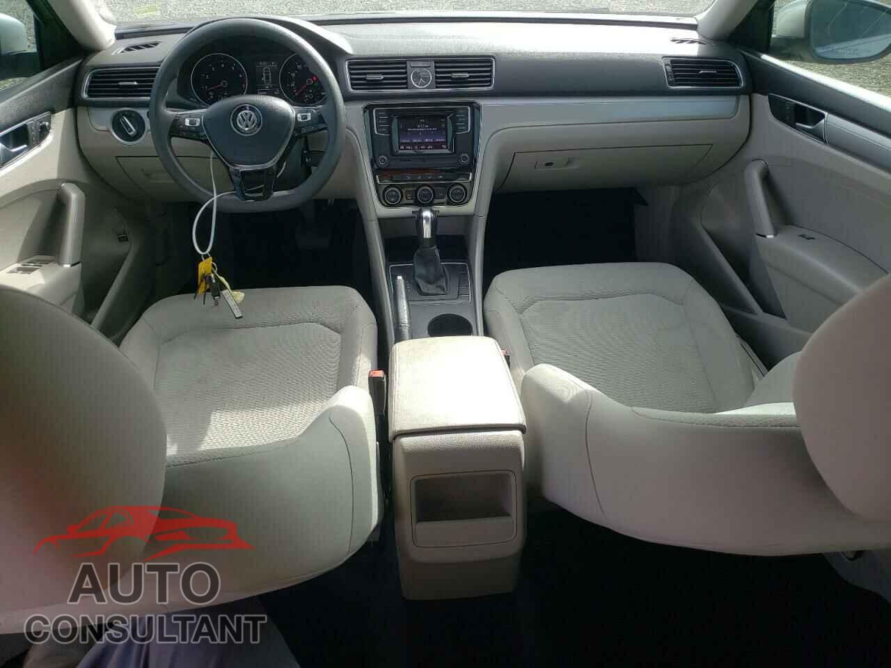 VOLKSWAGEN PASSAT 2016 - 1VWAS7A31GC043221