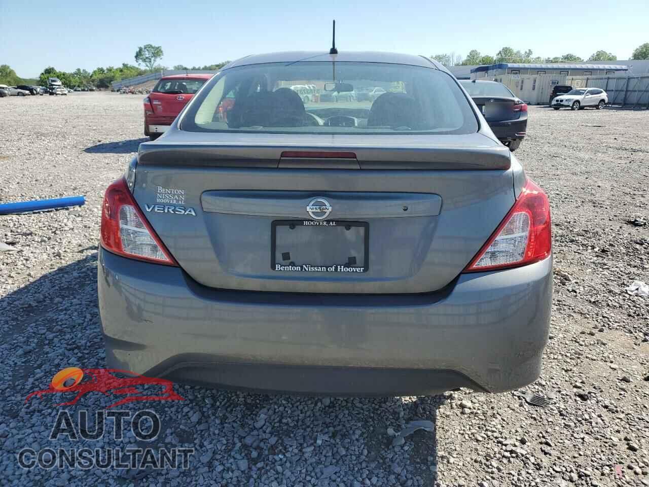 NISSAN VERSA 2017 - 3N1CN7AP1HL810077