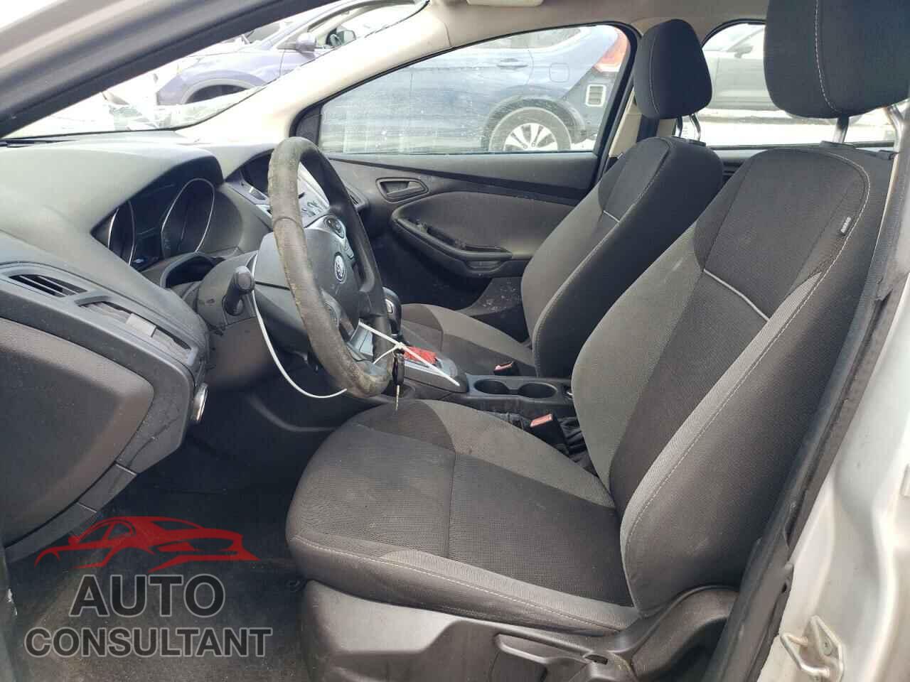 FORD FOCUS 2012 - 1FAHP3F26CL201547