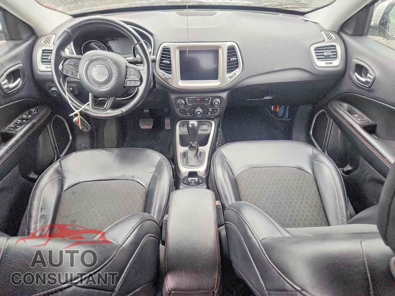 JEEP COMPASS 2017 - 3C4NJCBB5HT653201