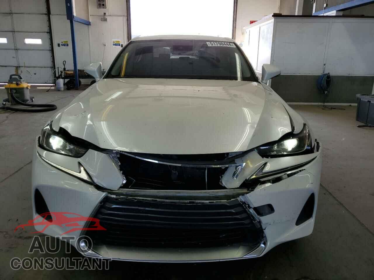 LEXUS IS 2017 - JTHCM1D28H5017130