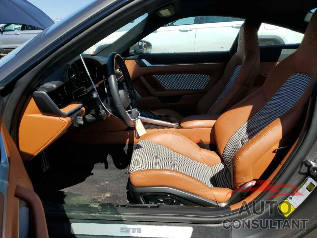 PORSCHE 911 2023 - WP0AD2A93PS257816