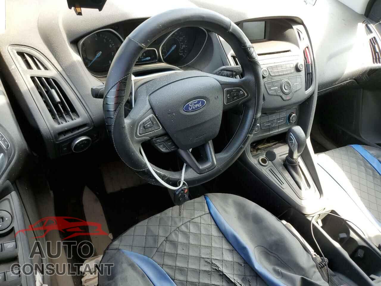 FORD FOCUS 2017 - 1FADP3K20HL244423
